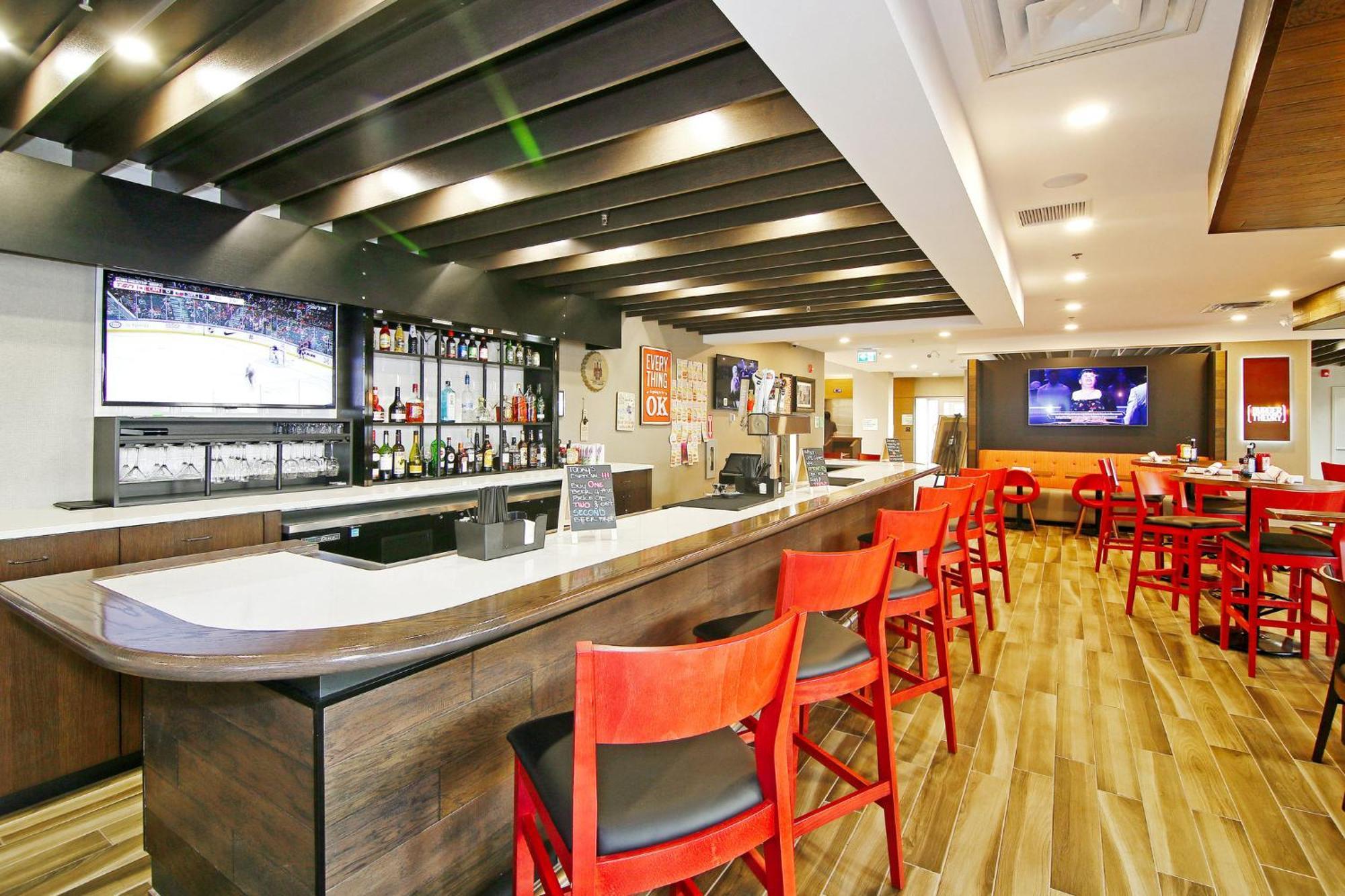 Holiday Inn Hotel & Suites - Calgary Airport North By Ihg Kültér fotó
