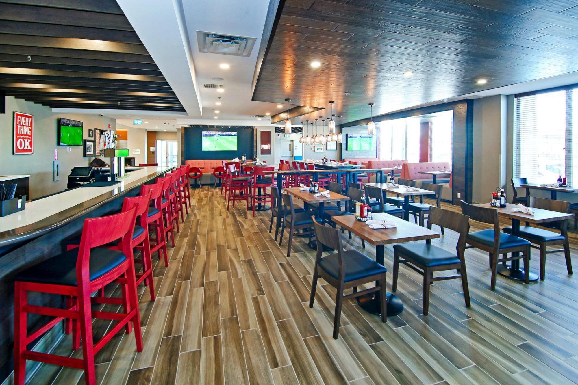 Holiday Inn Hotel & Suites - Calgary Airport North By Ihg Kültér fotó