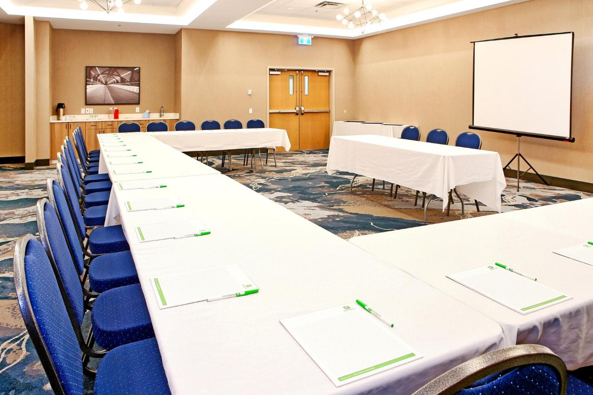 Holiday Inn Hotel & Suites - Calgary Airport North By Ihg Kültér fotó