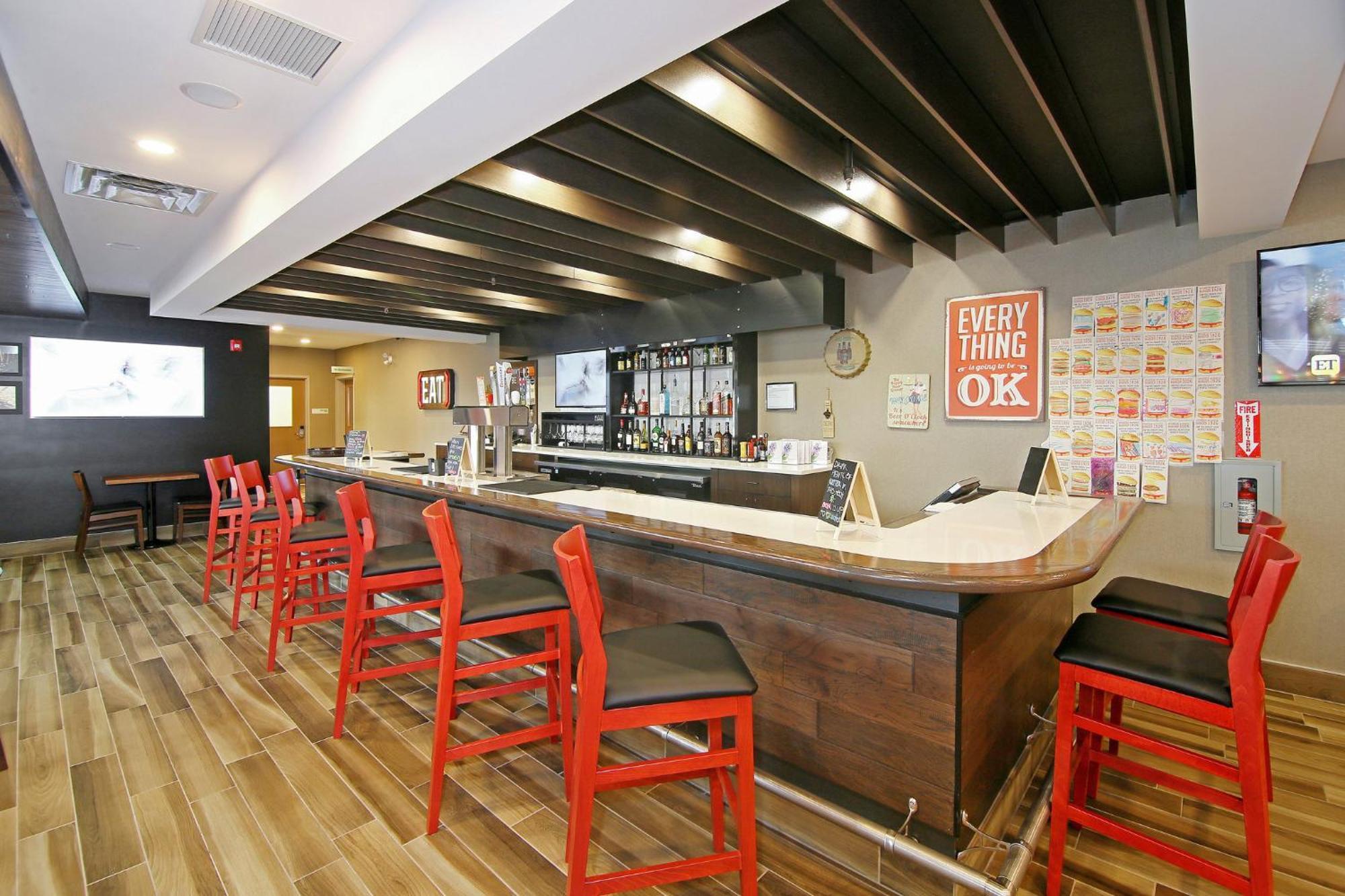 Holiday Inn Hotel & Suites - Calgary Airport North By Ihg Kültér fotó